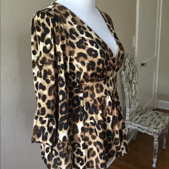 Betsey Johnson Ruffle Sleeve Small Leopard Top - Picture 1 of 7
